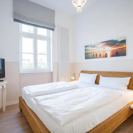 Hartmann Drewitz App 03 * Heringsdorf (Usedom)